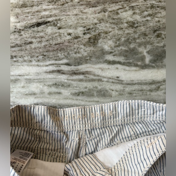 American Eagle Striped Shorts 0 - Picture 2 of 4